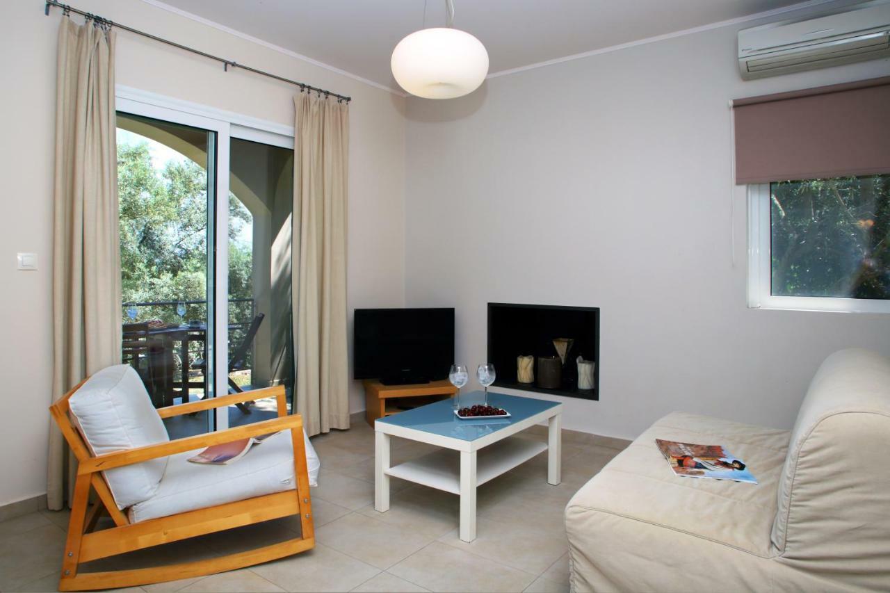 Villa Maria Tsoukaládhes Extérieur photo